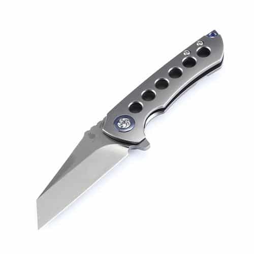 ki4508.jpg Kizer Critical